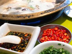 -颜氏双江清水鱼一养身火锅(磁器口店)