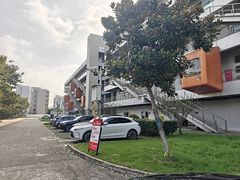 -上海第二工业大学(金海路校区)