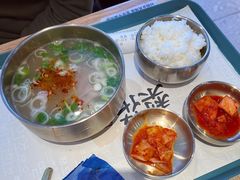 -梨花牛肉汤饭(仁恒伊势丹店)