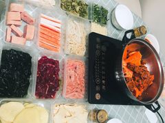 -王婆乔鲜鱼自助火锅(蜀汉路店)
