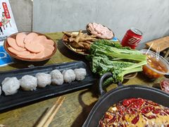 -黄潇洒老火锅(九眼桥宏济巷店)