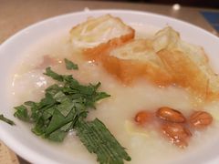 荔湾艇仔粥-点都德(春熙路群光广场店)