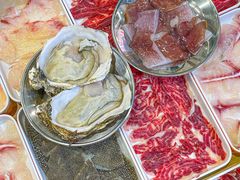 -杨老板·海鲜集市火锅·鲜切牛肉(中防万宝店)