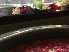 -迪瓦娜按摩和水疗中心