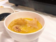 -鲜入围煮花胶鸡海鲜火锅