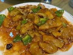 -老码头黑皮肘子锅包肉熏酱水饺(文政街店)