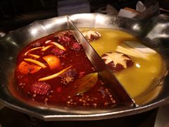 台式麻辣锅-湊湊火锅·茶憩(杭州湖滨银泰in77店)