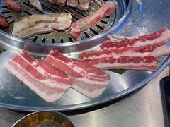 -哈哈碳都·牛肋条无限自助烤肉(台江万达店)