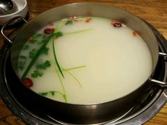 -龙记斑鱼火锅鲜切牛肉自助(红山路店)