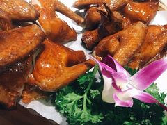 红烧乳鸽-石头咕(葵蓬店)