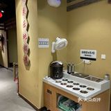 锅来乐地锅鸡：特色餐馆大揭秘