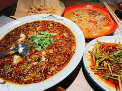 -半步颠小酒馆(繁花中心)