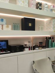 -PE SALON