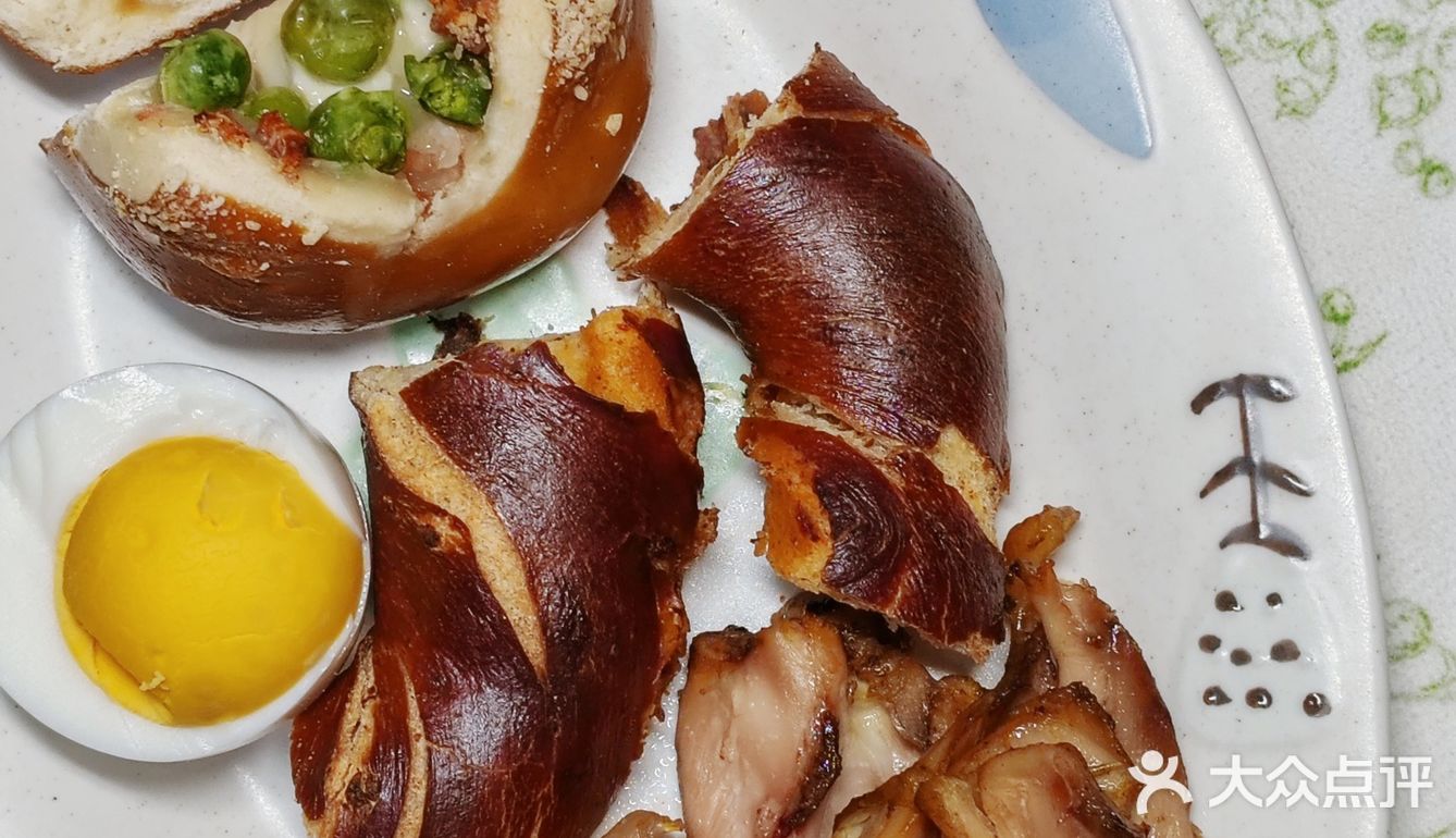 一口咬住春天！咸口开胃好面包😋