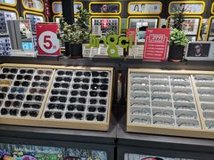 -镜客眼镜(浦江欢乐颂店)