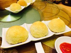 酥皮焗叉烧包-添好运点心专门店(深水埗店)