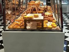 面包甜点陈列柜-味多美(江桥万达店)