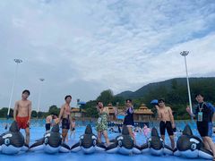 -汤山欢乐水世界