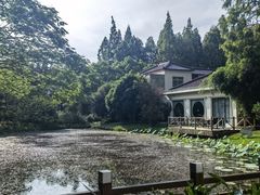 -上海怡沁园度假酒店