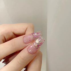 -斯馨·健康美甲美睫