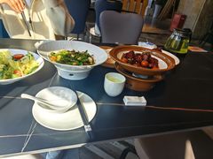 -香山湖家家宴(中山陵店)