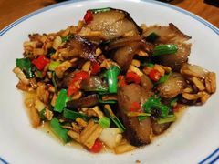 蒜椒炒湘西腊肉-印象鲵宴·张家界地标美食名片(溪布街店)