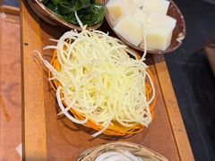 -黔有有贵州酸汤夺夺粉火锅(五味十字店)