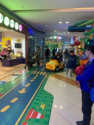 点击看大图 -纽西卡汽车小镇(大悦城店)