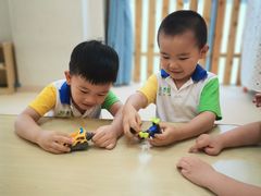 -好奇星国际托育(金地自在城校区)