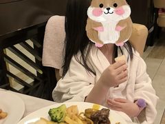 -泉城欧乐堡戏水湾艺术养生温泉