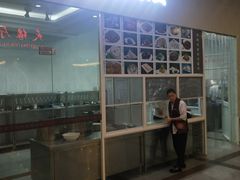 -老国贸云南传统过桥米线(滇池店)