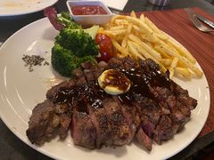 -WOLFGANG PUCK KITCHEN & BAR(迪士尼小镇店)