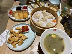 -弄堂小笼包(西青中北永旺购物中心店)