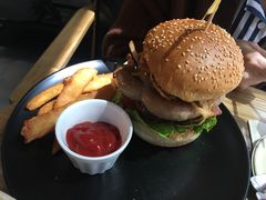 -HELLO 27 意面·沙拉·帕尼尼