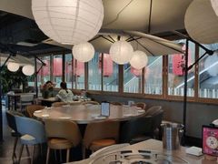 大堂-日进一片海.生腌海鲜火锅.宵夜烧烤(三里屯总店)