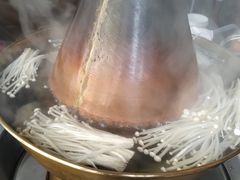 热气腾腾的火锅-鑫龙火锅城(青岛分店)