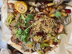 -老东镇啤酒屋海鲜加工·蒸汽海鲜·海鲜烧烤(台东店)