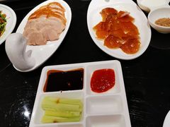 -皇城根·鲁菜济南菜·吊炉烤鸭·炒鸡鱼头(济南旗舰店)