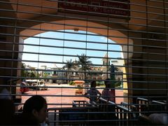 排队等开门-厦门方特梦幻王国