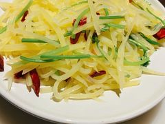 酸辣土豆丝-绿茶餐厅(西湖银泰百货店)