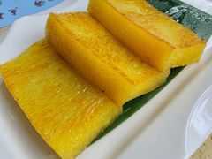 印尼鱼翅黄金糕-名点一号·精致茶点·手工制作(宝华店)