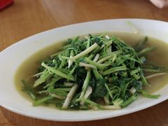 清炒水芹-得意楼蒸菜馆