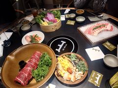 -三出山火锅(南京万象天地店)