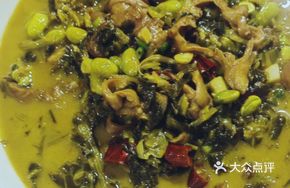 Snow Cabbage and Edamame Stewed Intestines