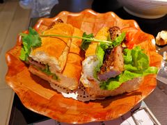 -大头虾越式风味餐厅(光明广场店)