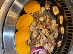 -香猪坊韩国烤肉专属门店(魏公村店)