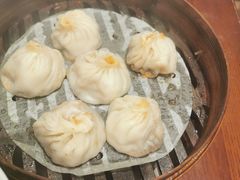 鲜肉小笼-老半斋(福州路店)