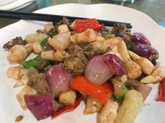 -品香菜馆(旗峰路中侨大厦店)