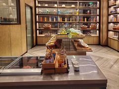 甜品区-上海世茂皇家艾美酒店