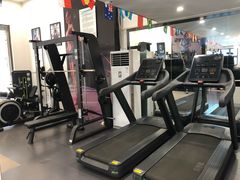 -思迈威健身(积玉桥万达店)